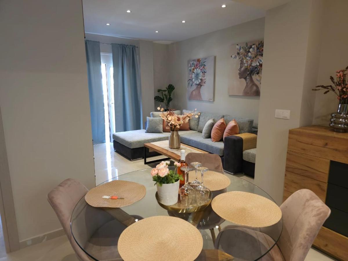 Agora Luxury Apartment 3 Λουτράκι Εξωτερικό φωτογραφία
