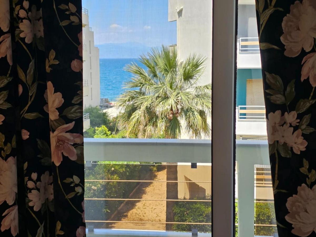Agora Luxury Apartment 3 Λουτράκι Εξωτερικό φωτογραφία
